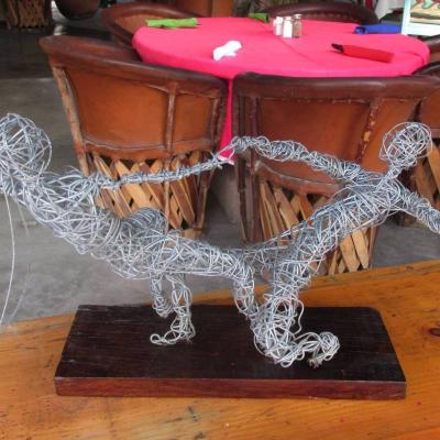 002escultura En Alambre