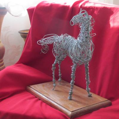009escultura En Alambre