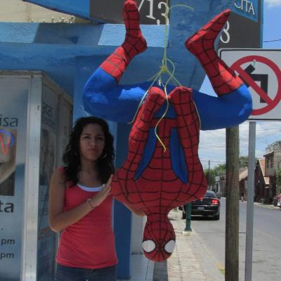Pinata Hombre Arana